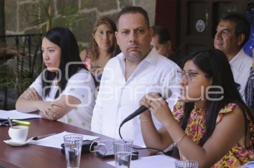 ALEJANDRO CARVAJAL