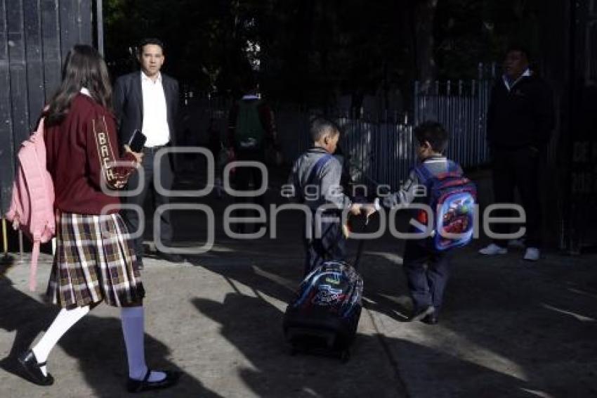 REGRESO A CLASES