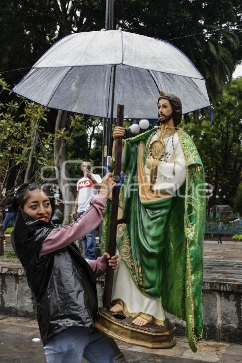 CLIMA . LLUVIA