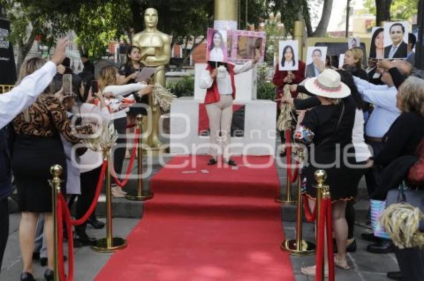 PREMIOS . ENEMIGOS DE LA DEMOCRACIA