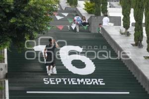 TLAXCALA . ESCALINATAS LOS HÉROES