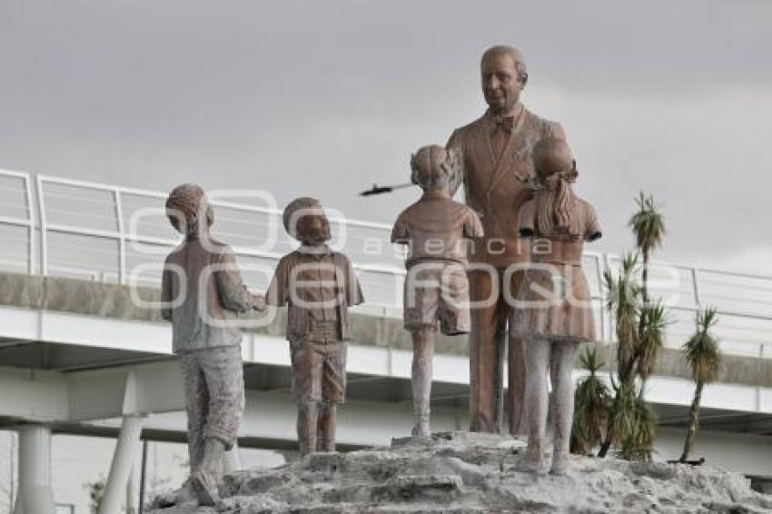 MONUMENTO ROTARIOS