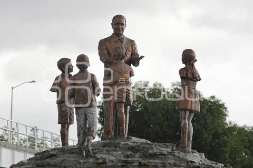 MONUMENTO ROTARIOS
