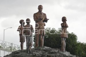 MONUMENTO ROTARIOS