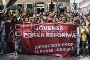 REFORMA JUDICIAL . ESTUDIANTES