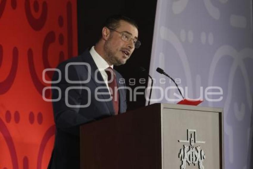 IBERO . INFORME RECTOR
