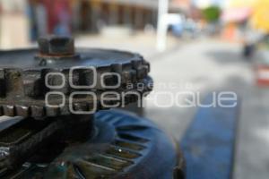 TLAXCALA . CONTENEDORES MÁQUINA TEXTIL
