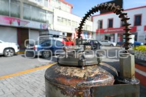 TLAXCALA . CONTENEDORES MÁQUINA TEXTIL