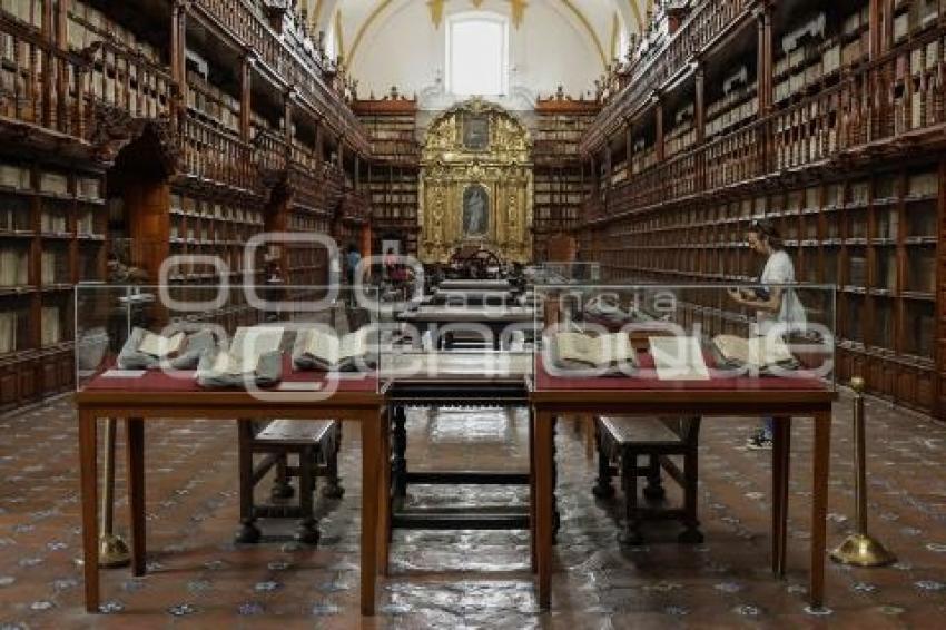 BIBLIOTECA PALAFOXIANA . ANIVERSARIO