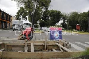 PASO PEATONAL . CENHCH