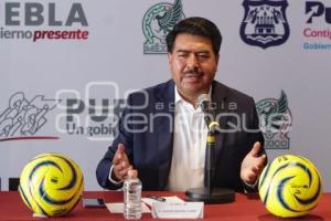 JAVIER AQUINO