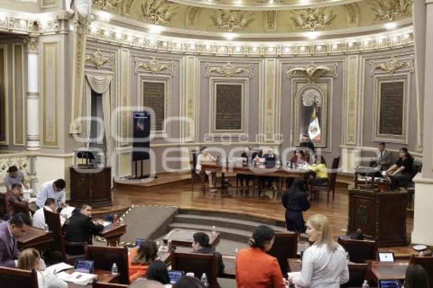 CONGRESO . SESIÓN EXTRAORDINARIA