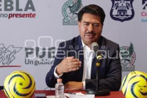 JAVIER AQUINO