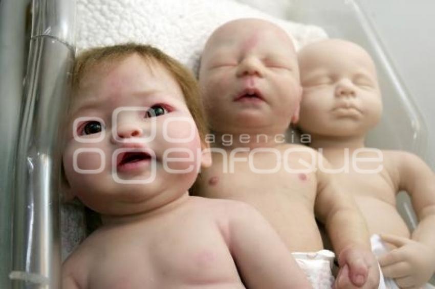MUÑECOS HIPERREALISTAS