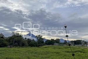 VOLCÁN POPOCATÉPETL . FUMAROLA