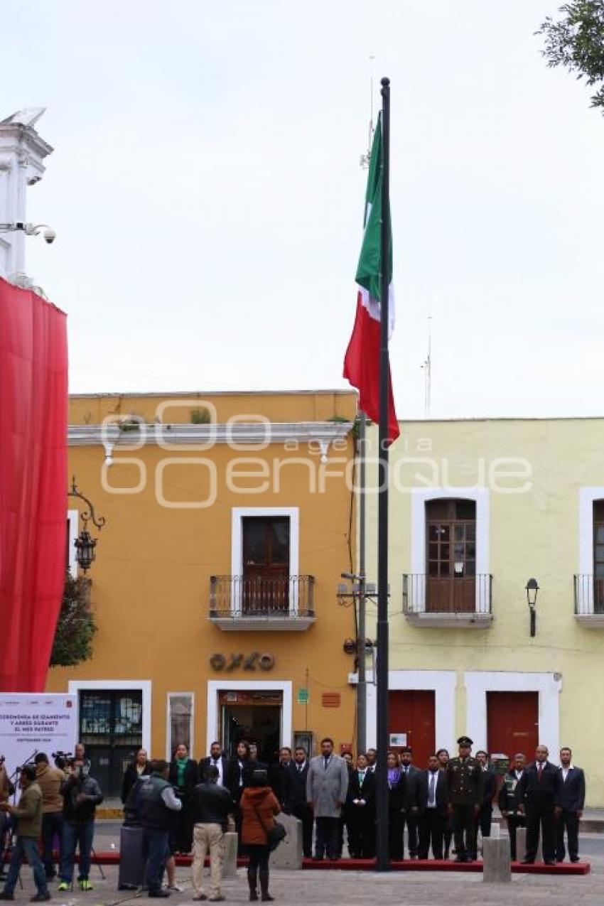 TLAXCALA . IZAMIENTO BANDERA