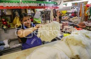 FIESTAS PATRIAS . MERCADO