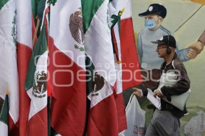 ADORNOS PATRIOS