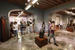 NOCHE DE MUSEOS