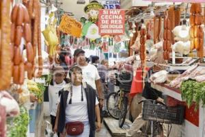 FIESTAS PATRIAS . MERCADO