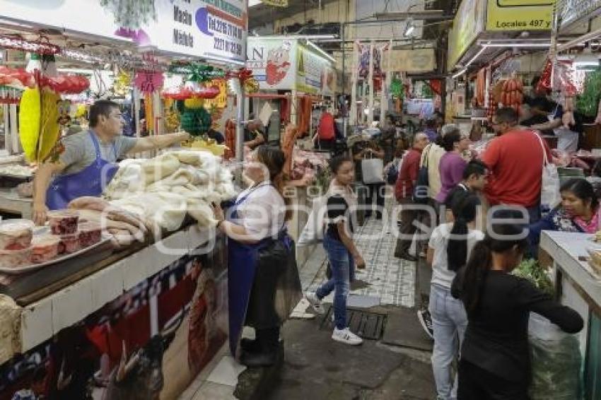 FIESTAS PATRIAS . MERCADO
