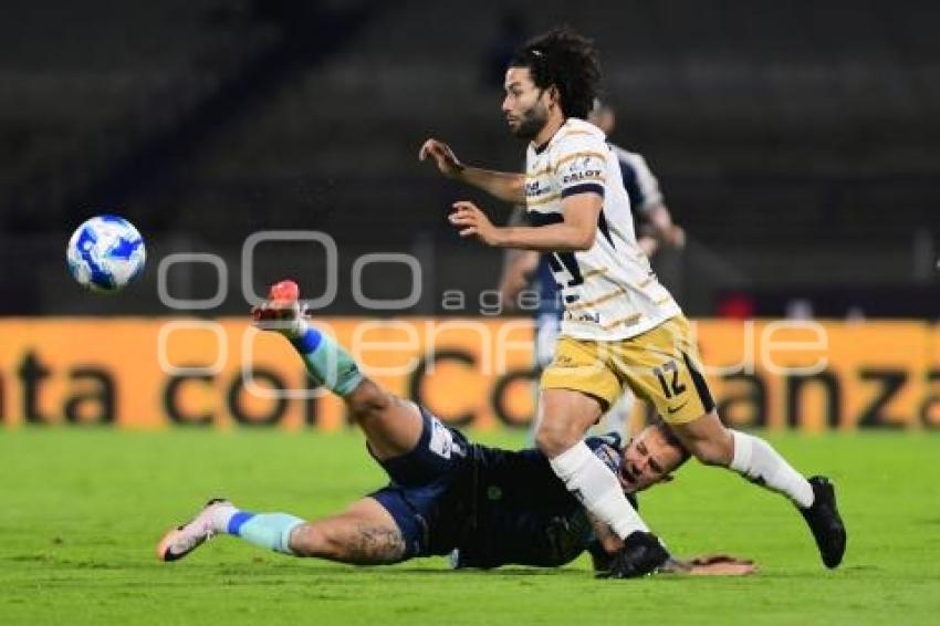 FÚTBOL . PUMAS VS CLUB PUEBLA