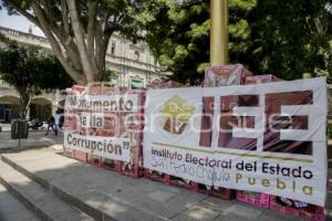 MONUMENTO A LA CORRUPCIÓN