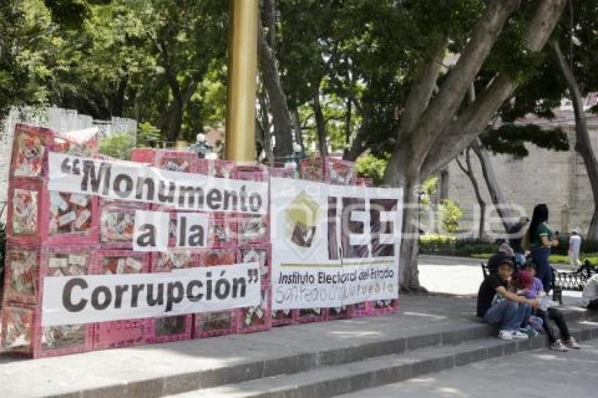 MONUMENTO A LA CORRUPCIÓN