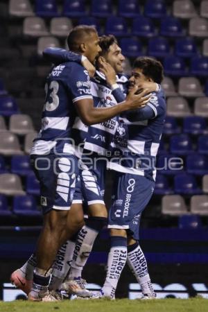 FÚTBOL . CLUB PUEBLA VS PACHUCA