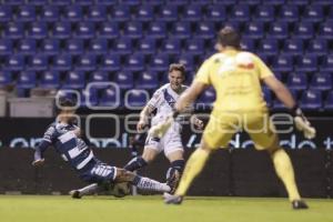 FÚTBOL . CLUB PUEBLA VS PACHUCA