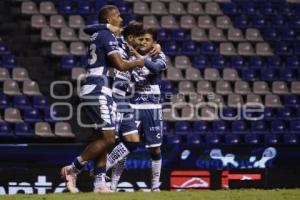FÚTBOL . CLUB PUEBLA VS PACHUCA