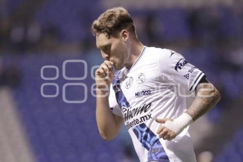FÚTBOL . CLUB PUEBLA VS PACHUCA