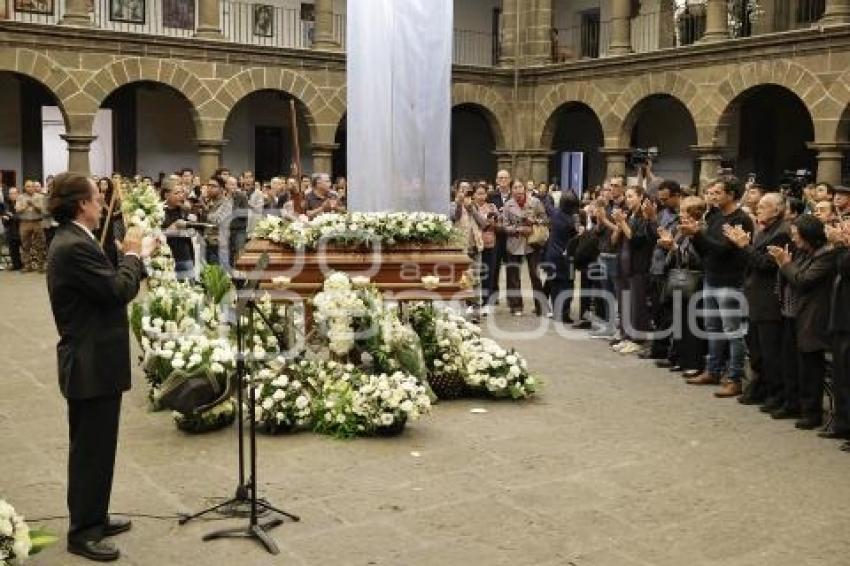 HOMENAJE PÓSTUMO . ELISA ÁVALOS