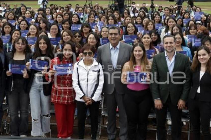 GOBIERNO ESTATAL . BUAP