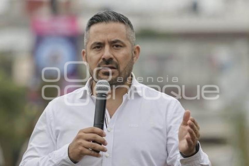 ADÁN DOMÍNGUEZ