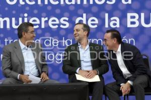 GOBIERNO ESTATAL . BUAP