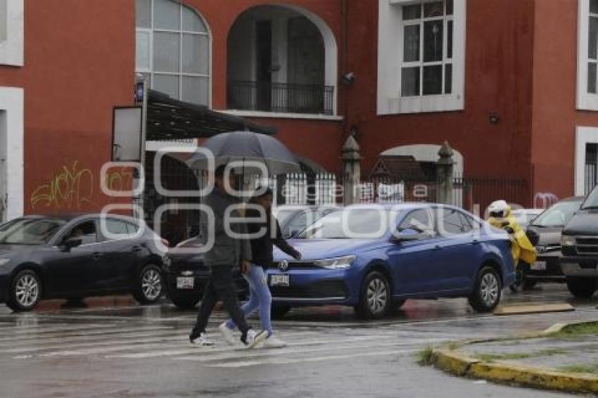 CLIMA . LLUVIA