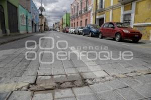 ADOQUINES MAL ESTADO