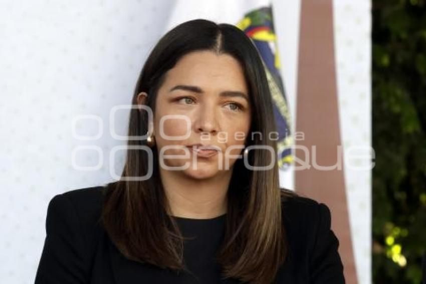 ALEJANDRA MONTIEL
