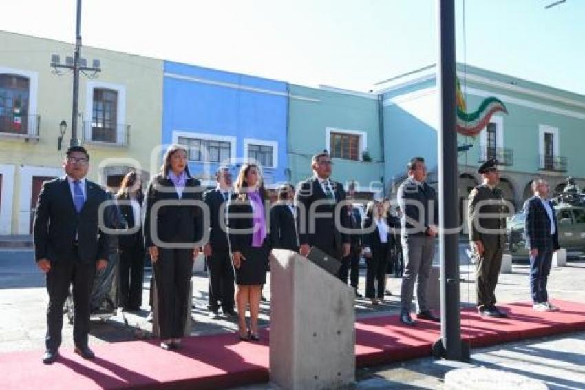 TLAXCALA . IZAMIENTO DE BANDERA