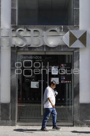 BANCOS . DÍA DE ASUETO