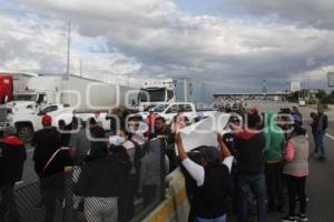 BLOQUEO AUTOPISTA MÉXICO - PUEBLA