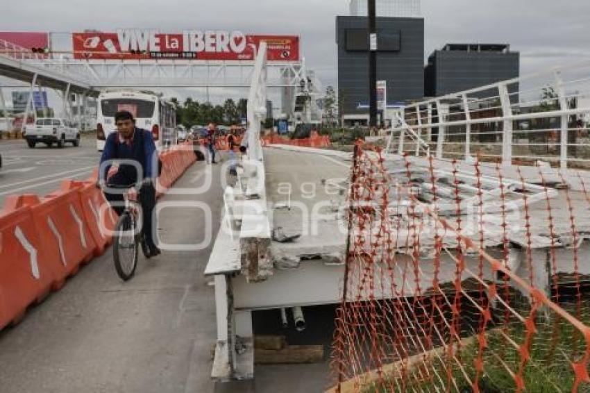 VIADUCTO ELEVADO . CICLOVÍA ATLIXCÁYOTL