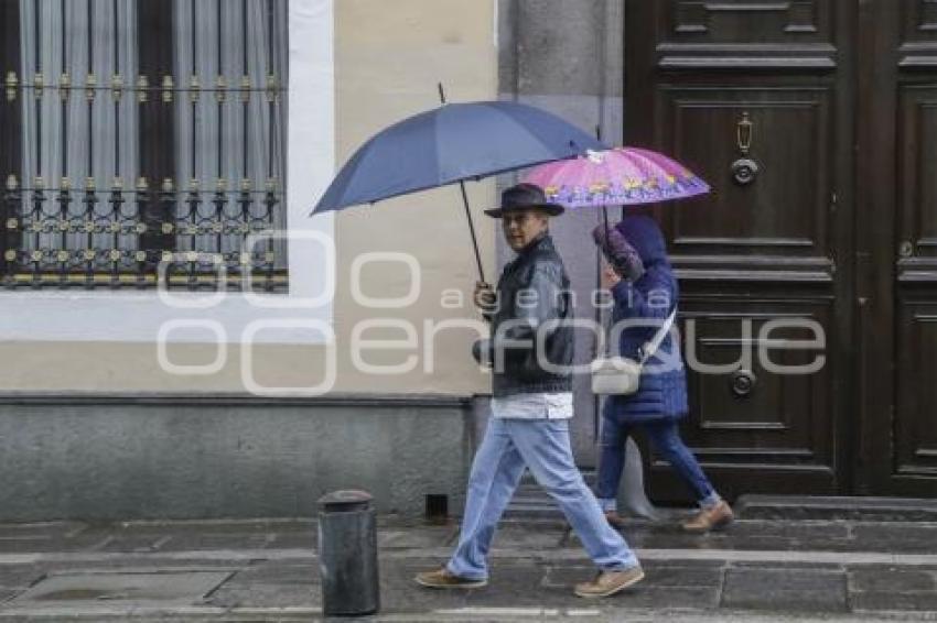 CLIMA . LLUVIA