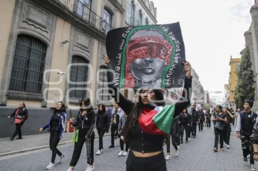 MANIFESTACIÓN . FNERRR