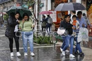 CLIMA . LLUVIA