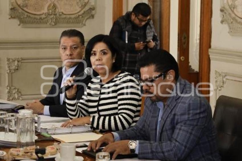 AYUNTAMIENTO . PATRIMONIO Y HACIENDA PÚBLICA