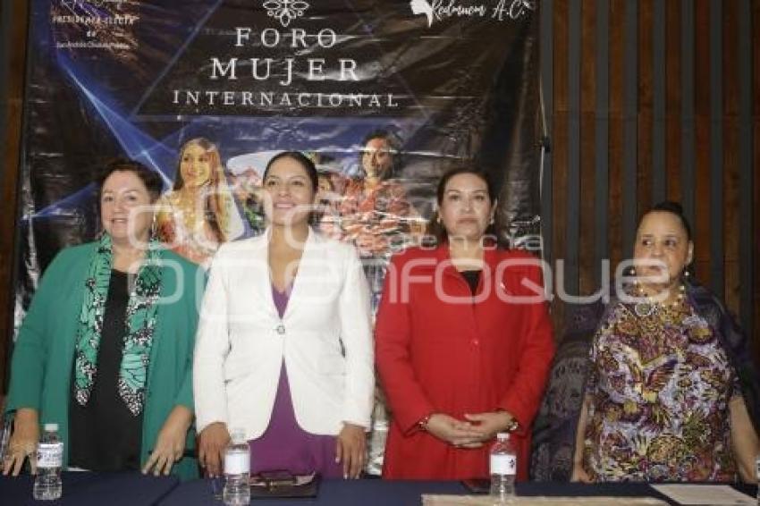 SAN ANDRÉS CHOLULA . FORO MUJER INTERNACIONAL