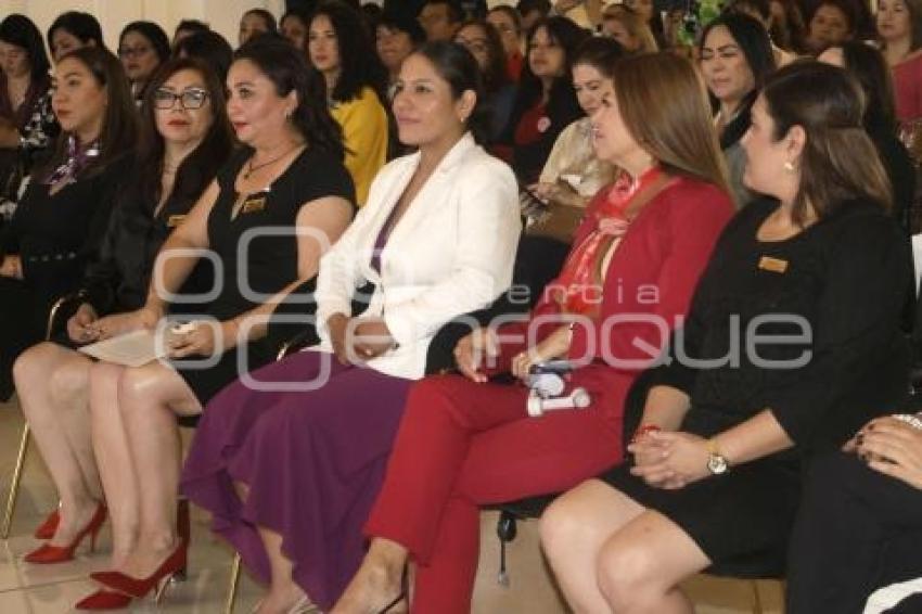 SAN ANDRÉS CHOLULA . FORO MUJER INTERNACIONAL