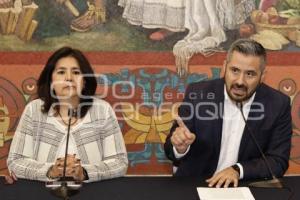 AYUNTAMIENTO . ADÁN DOMÍNGUEZ